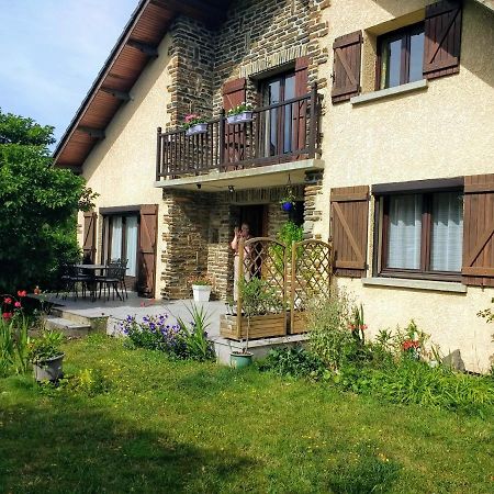 Bed and Breakfast Les Ecureuils Revin  Екстер'єр фото