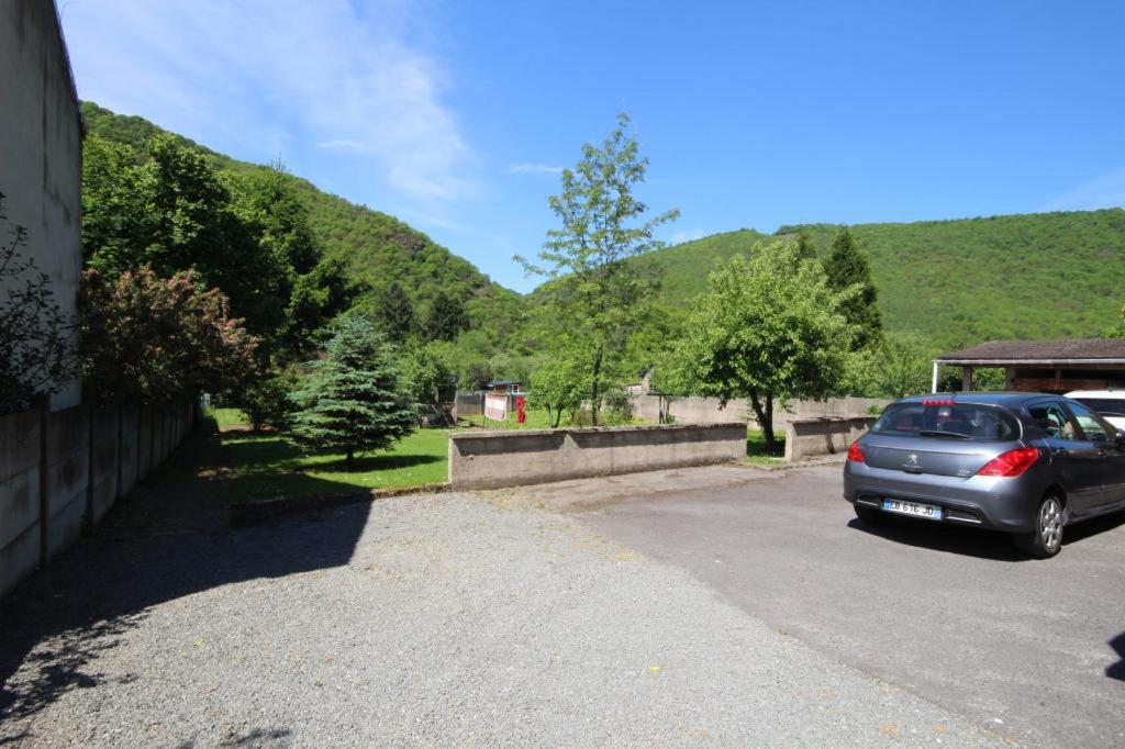 Bed and Breakfast Les Ecureuils Revin  Екстер'єр фото