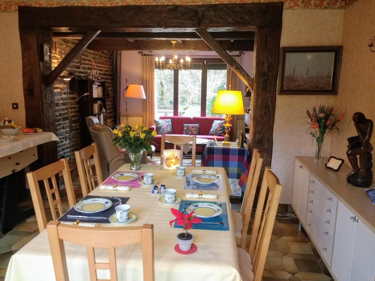 Bed and Breakfast Les Ecureuils Revin  Екстер'єр фото